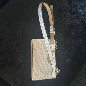 Micheal kors belt bag